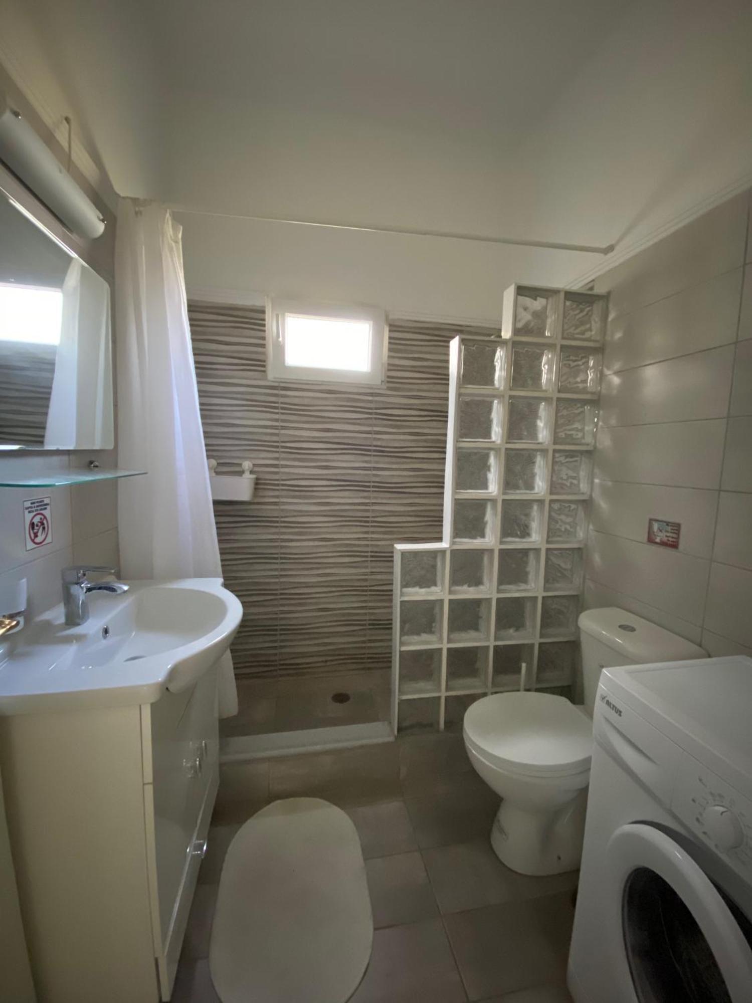 Mpanos Sea Apartment 1 Loutra Oraias Elenis Dış mekan fotoğraf