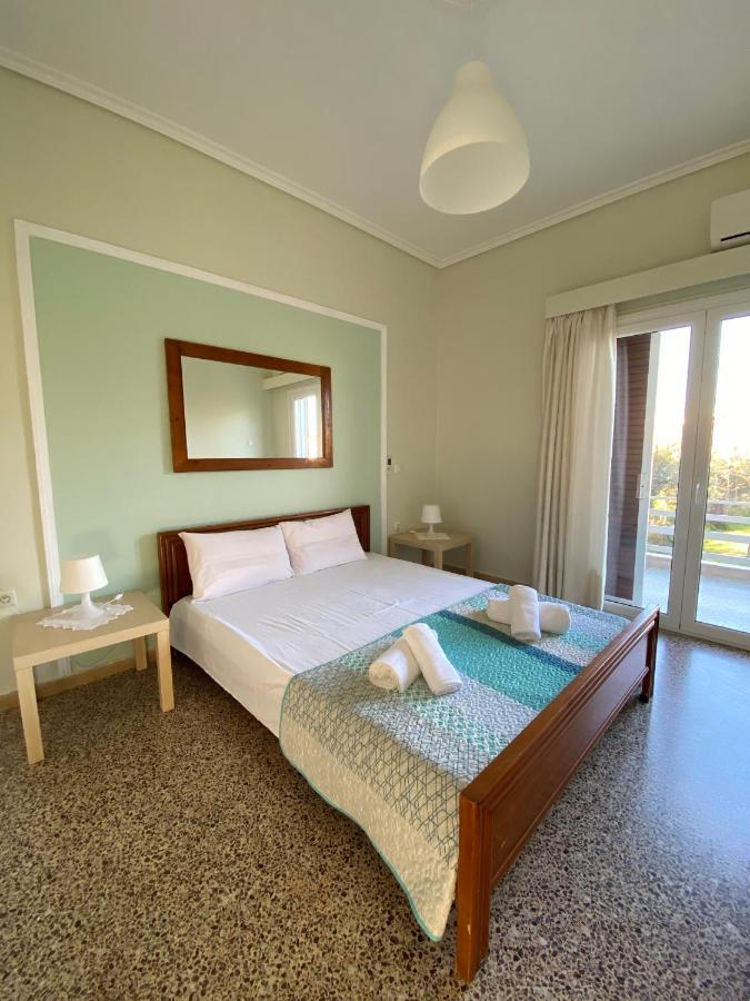 Mpanos Sea Apartment 1 Loutra Oraias Elenis Dış mekan fotoğraf